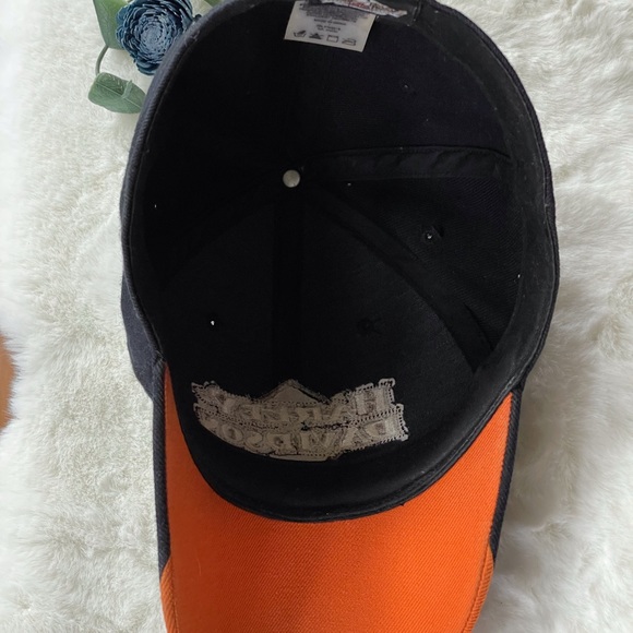 Harley Davidson Fitted Hat. SZ large. In Very good pre owned shape. Orange trim - Picture 6 of 9
